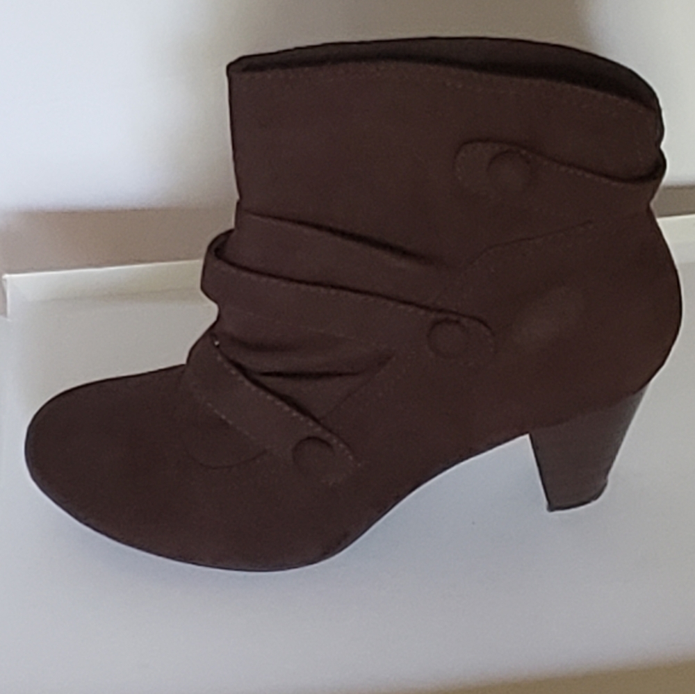 Booties - Picture 3 of 3